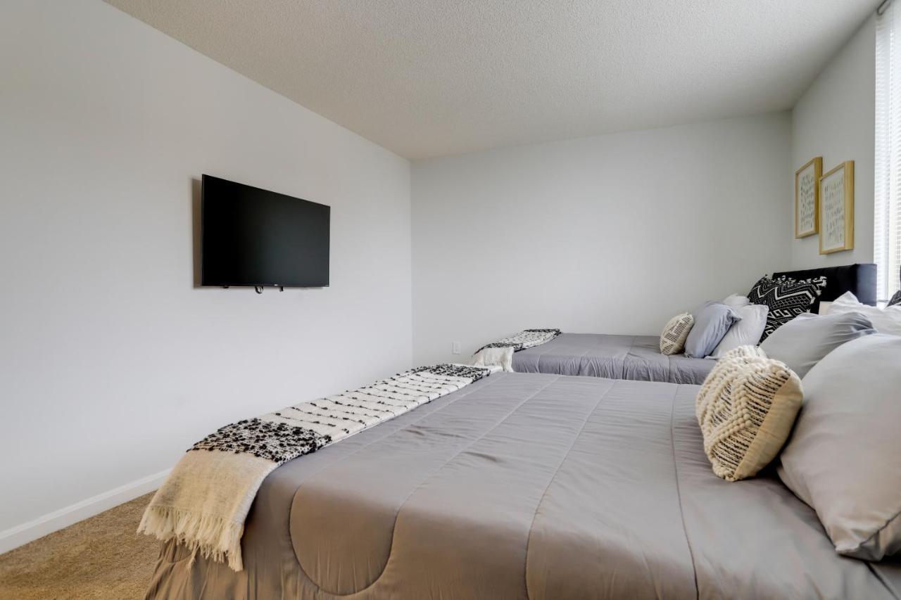 Elegant And Charming Condo At Ballston With Pool Arlington Exteriér fotografie