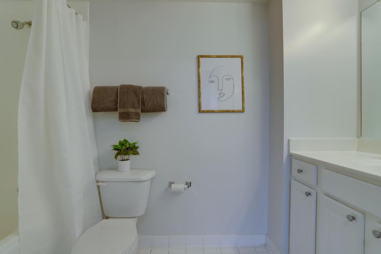 Elegant And Charming Condo At Ballston With Pool Arlington Exteriér fotografie