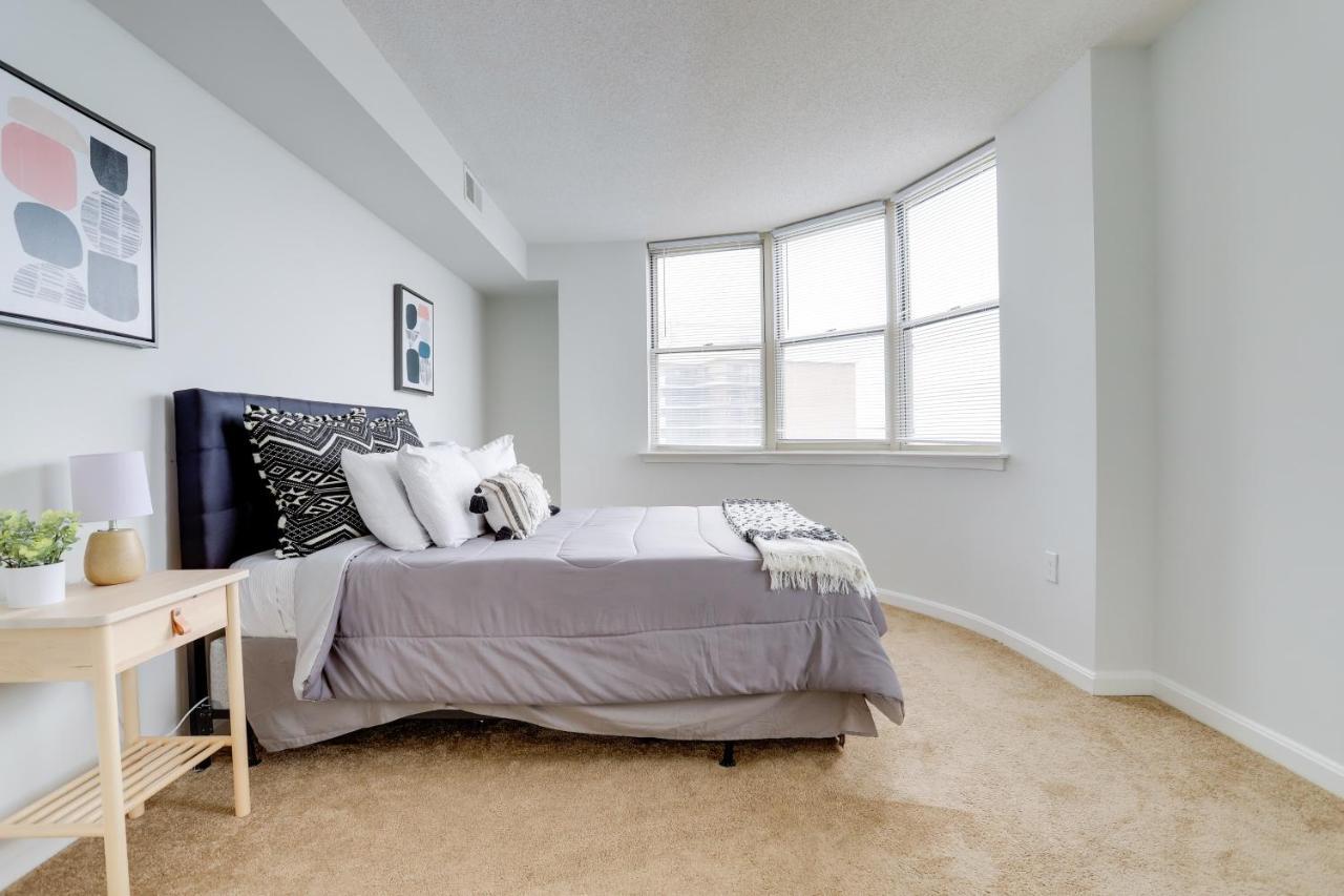 Elegant And Charming Condo At Ballston With Pool Arlington Exteriér fotografie