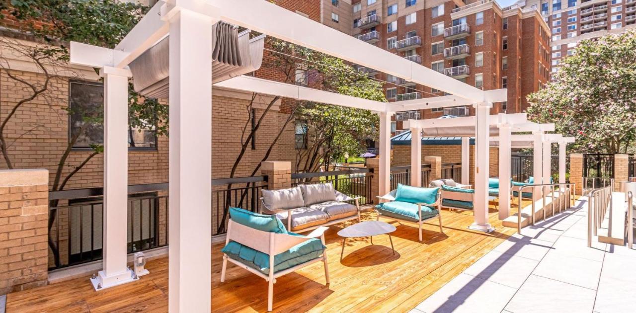 Elegant And Charming Condo At Ballston With Pool Arlington Exteriér fotografie