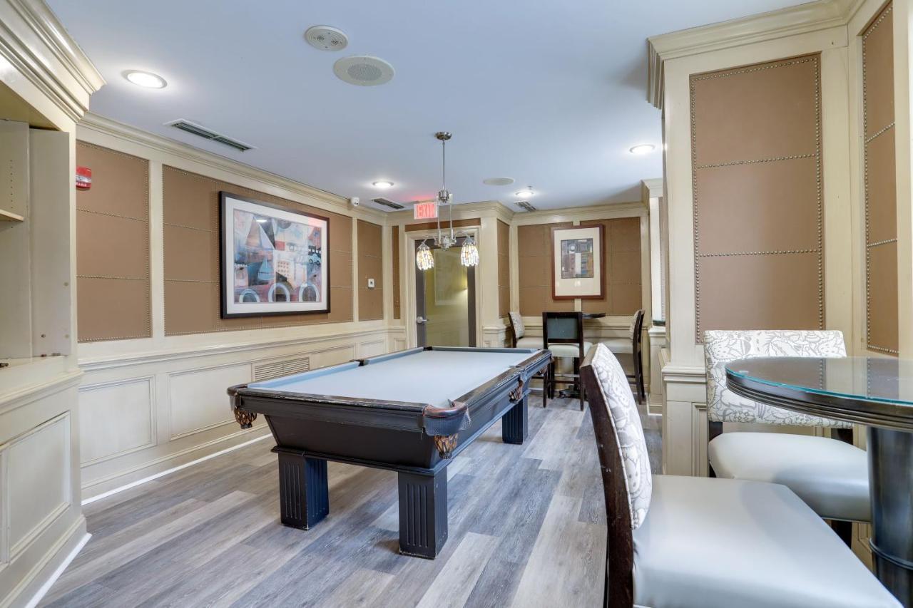Elegant And Charming Condo At Ballston With Pool Arlington Exteriér fotografie