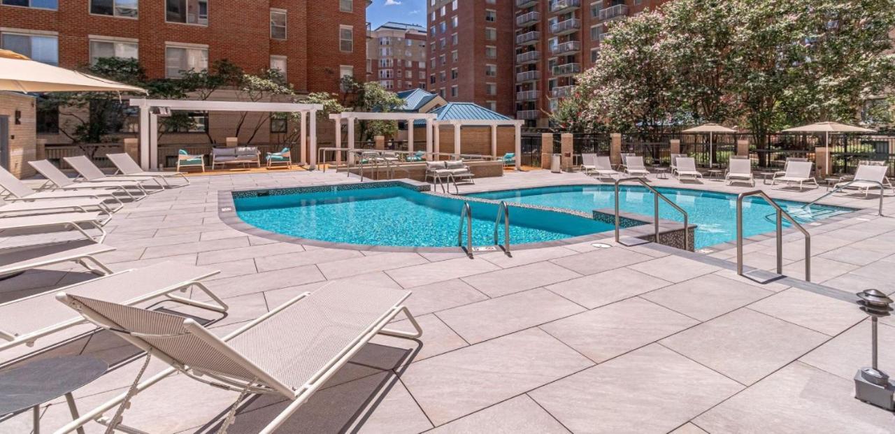 Elegant And Charming Condo At Ballston With Pool Arlington Exteriér fotografie